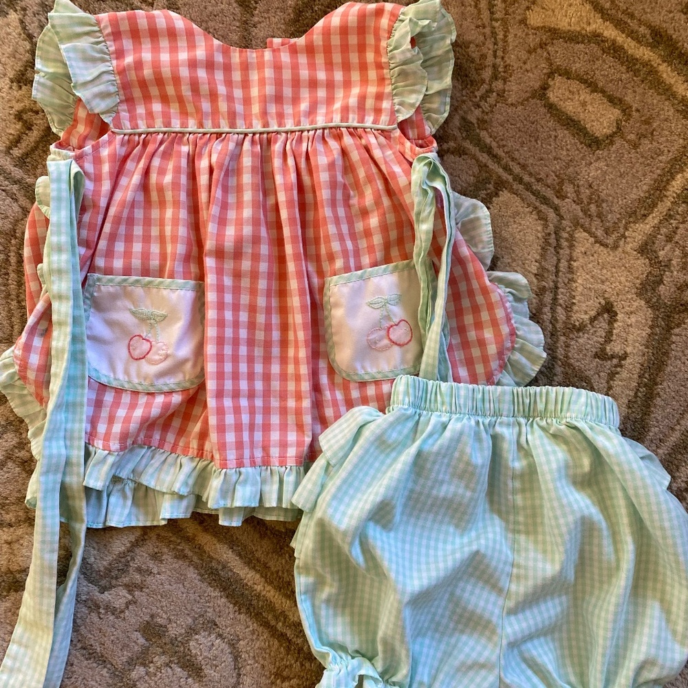 RARE Shrimp & Grits Cherry Set 2T